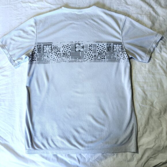 Quicksilver T-shirt in Memory of Eddie Aikau 2011-2012 Jersey Type Fabric Grey - Picture 6 of 6